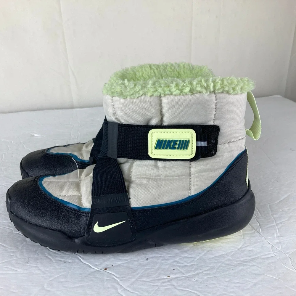 Nike Flex Advance Boot‎ Kids Sz 2 Girl Boy Quilted Sherpa Lined Winter Snow